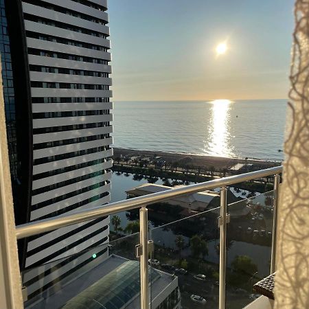 Roini Apartment Batumi Zewnętrze zdjęcie
