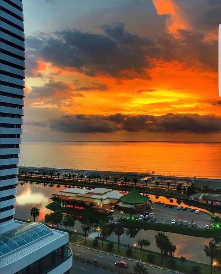Roini Apartment Batumi Zewnętrze zdjęcie