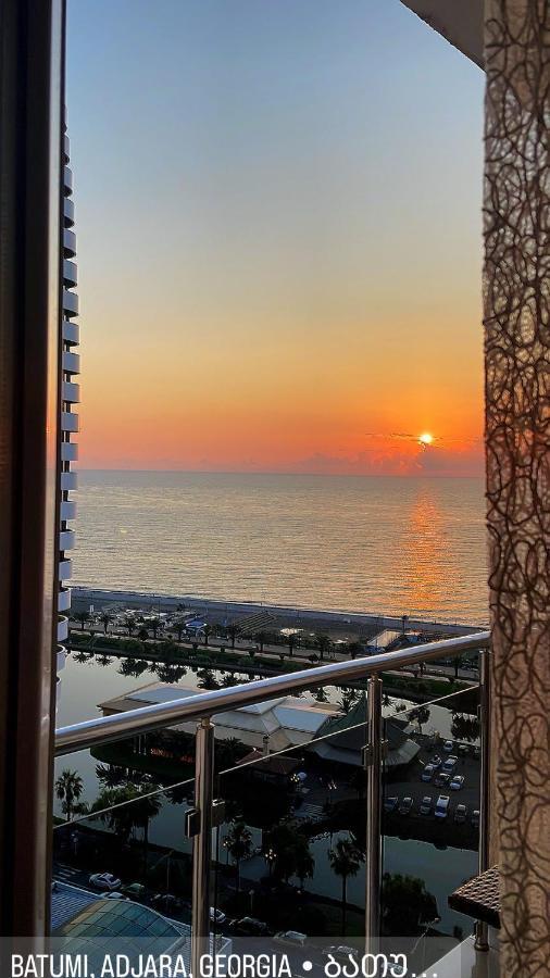 Roini Apartment Batumi Zewnętrze zdjęcie