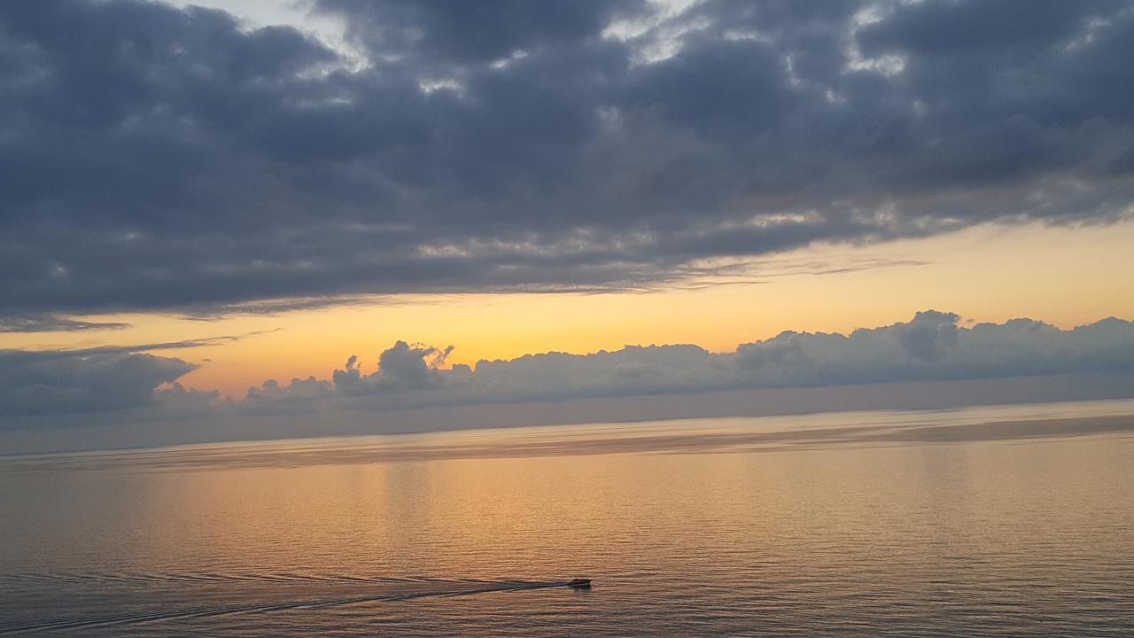 Roini Apartment Batumi Zewnętrze zdjęcie