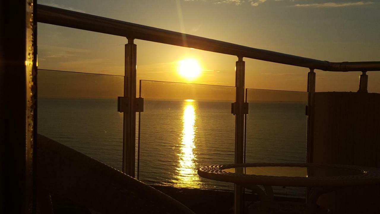 Roini Apartment Batumi Zewnętrze zdjęcie